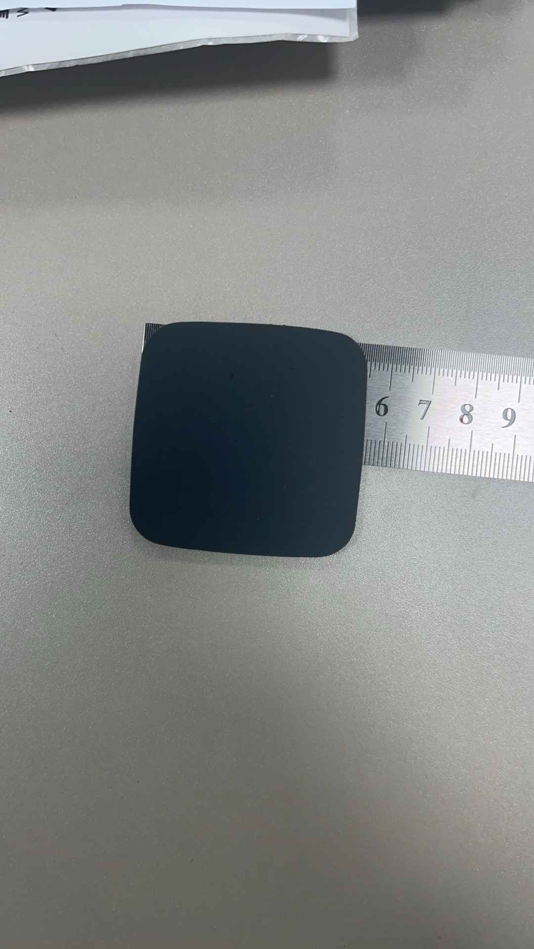 0.2-0.3mm厚的黑色玻纖板。